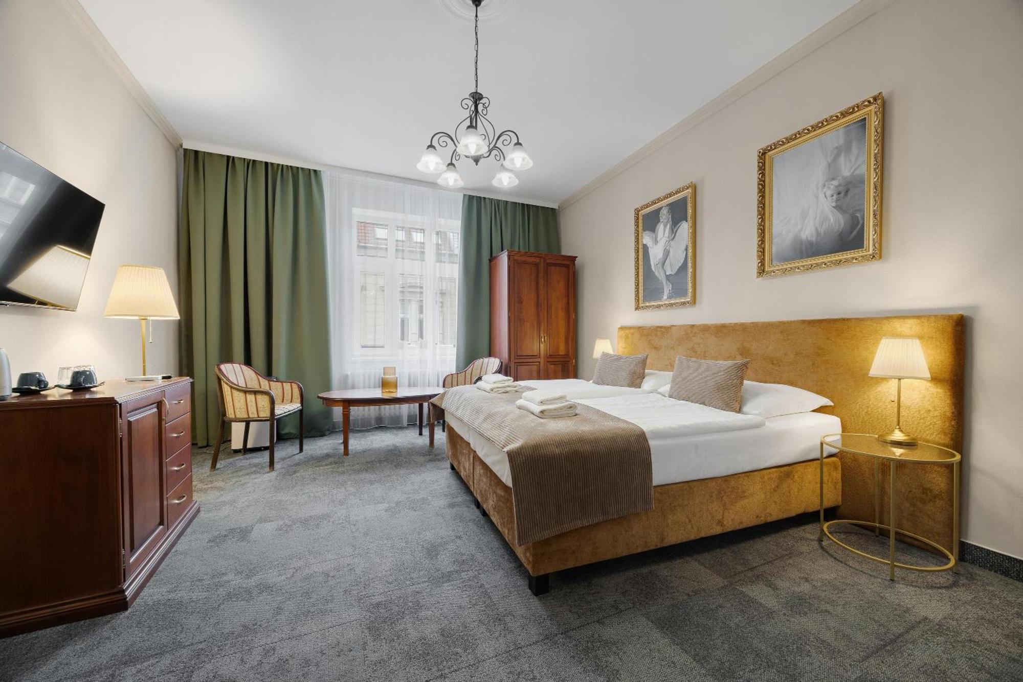 Hotel Reverie - Dependance, Check-In At Metropolitan Star Bratislava Dış mekan fotoğraf